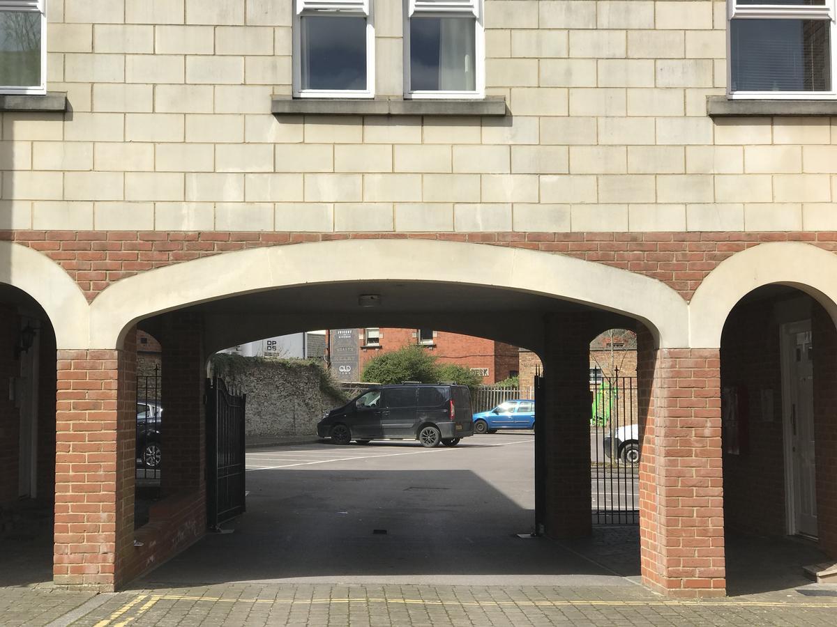 Godwin Court 21 Apartment Swindon Exterior foto